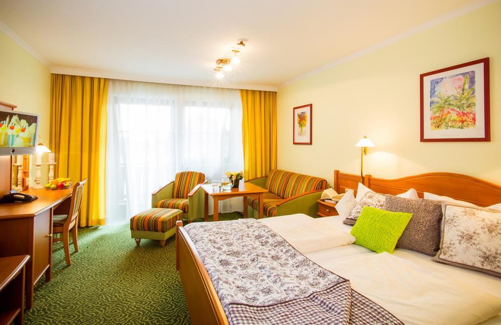 Hotel Konradshof 바트그리스바흐 외부 사진