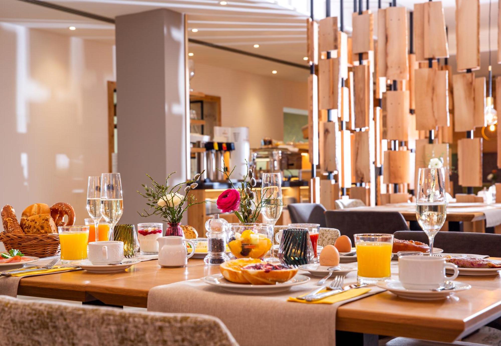 Hotel Konradshof 바트그리스바흐 외부 사진