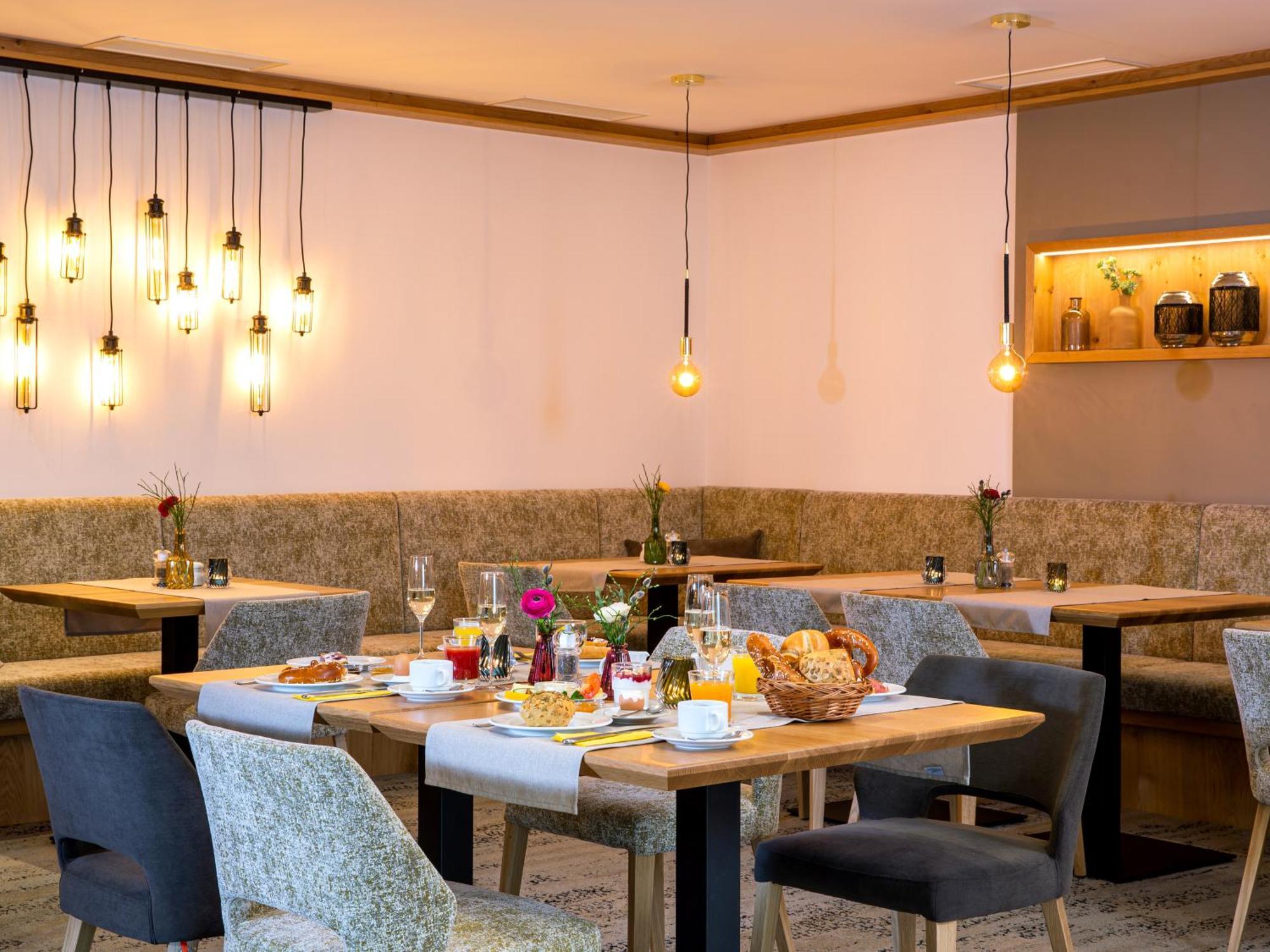 Hotel Konradshof 바트그리스바흐 외부 사진